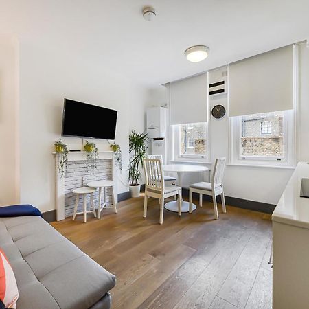 Modern One Bedroom In Fitzrovia, Central Londra Exterior foto