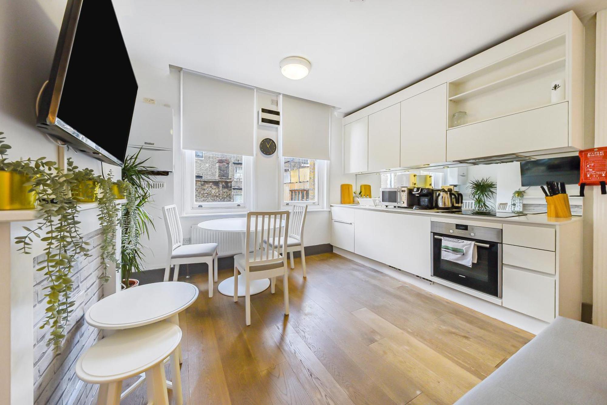 Modern One Bedroom In Fitzrovia, Central Londra Exterior foto